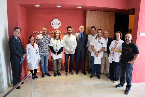 Foto de família de tots els guardonats i representants del CHV i la FHSC